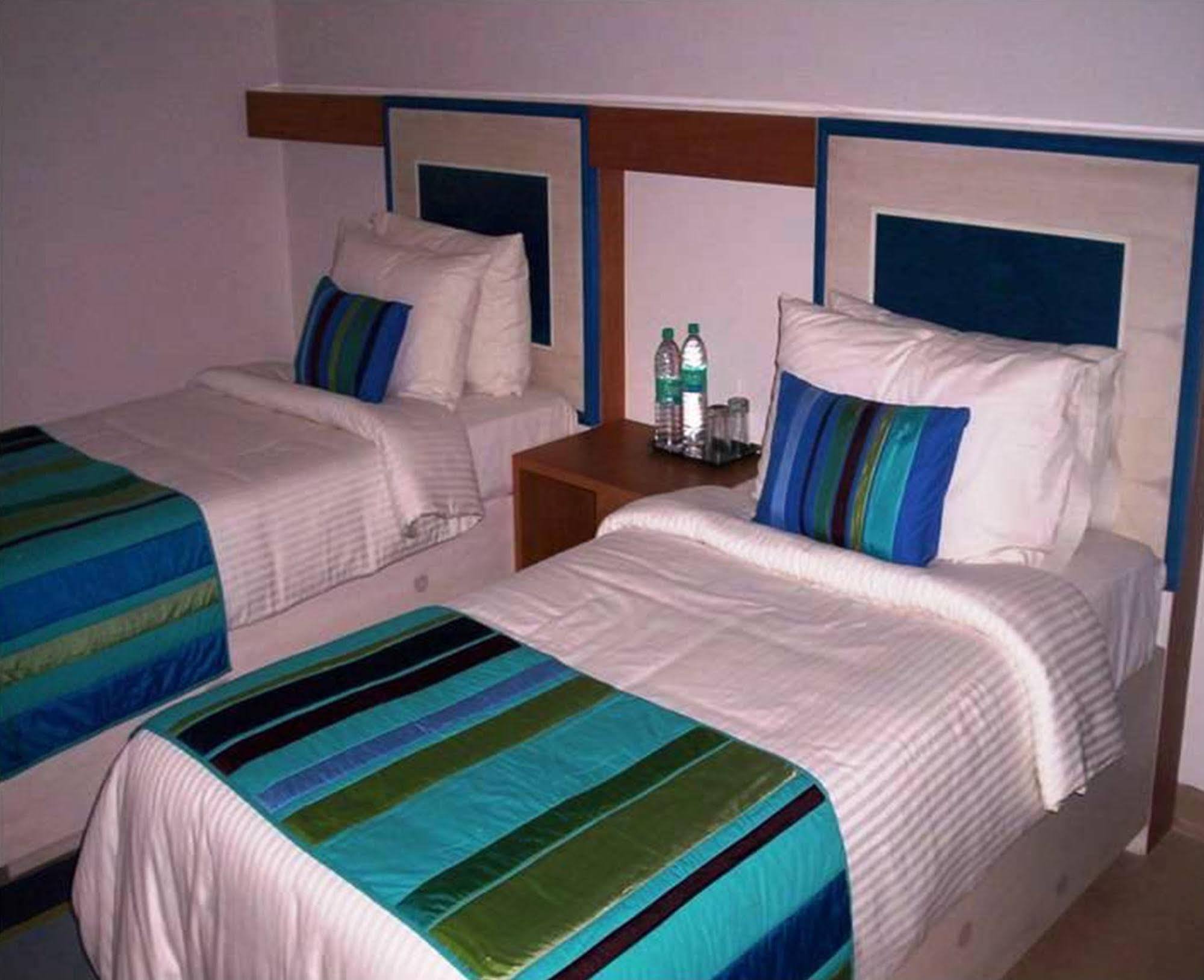Peerles Sarovar Portico Port Blair Rum bild